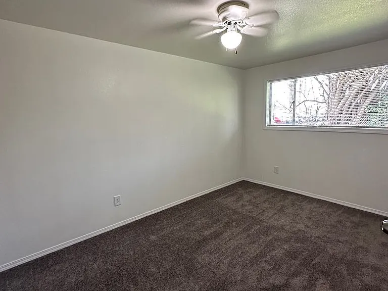 609 Shattuck Ave S #7 — Photo 7