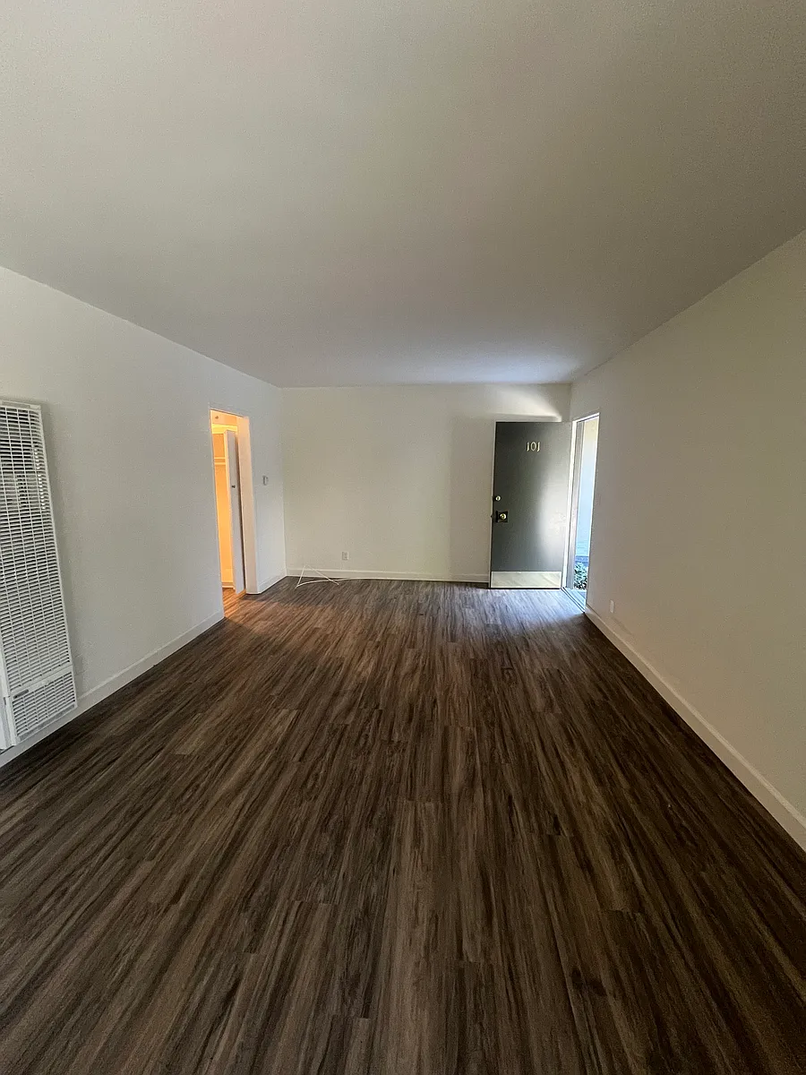 Building Photo - 267 S Madison Ave #101