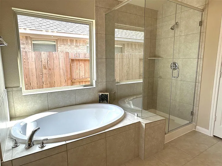 788 Lake Lacosta Dr — Photo 12