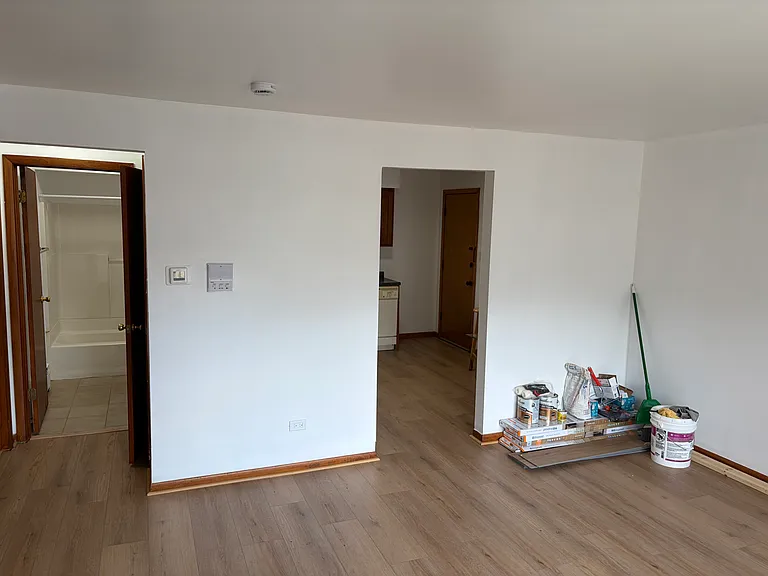 18518 Wildwood Ave #2W — Photo 3