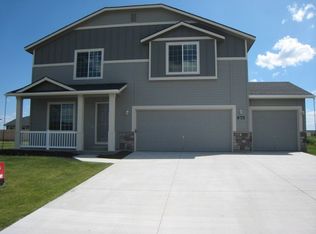 675 SW Lago, Mountain Home, ID 83647