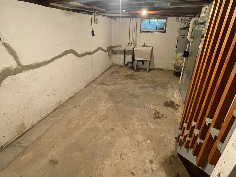 717 Cottage St NE — Photo 12