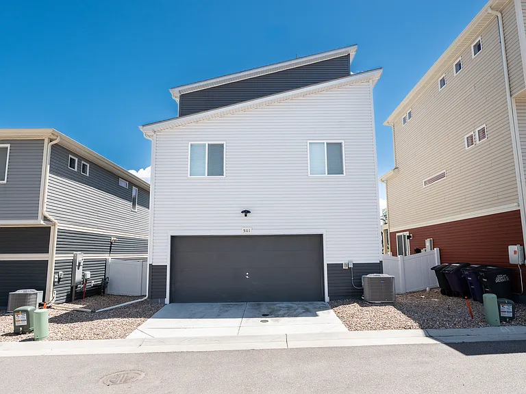 5111 N Yampa St — Photo 3