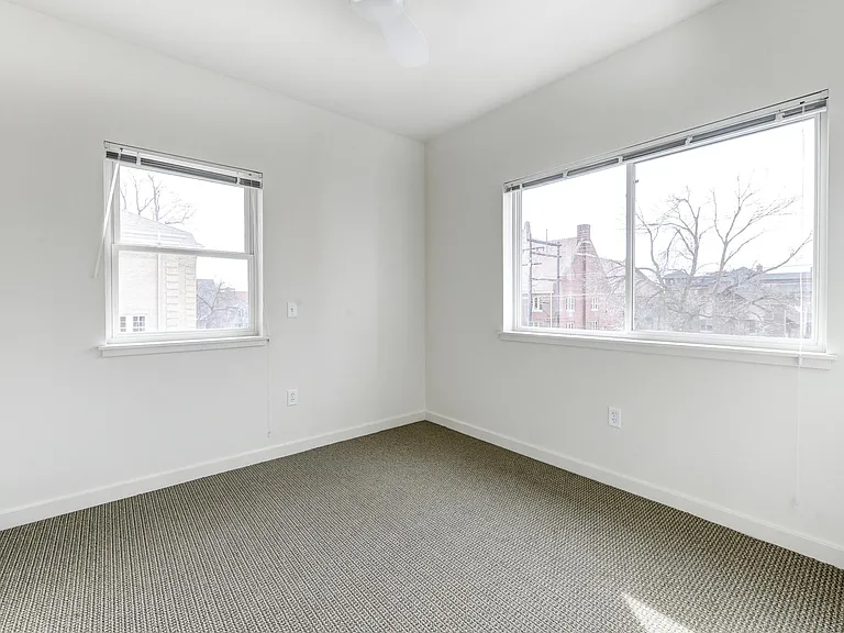1220 Mapleton Ave — Photo 7