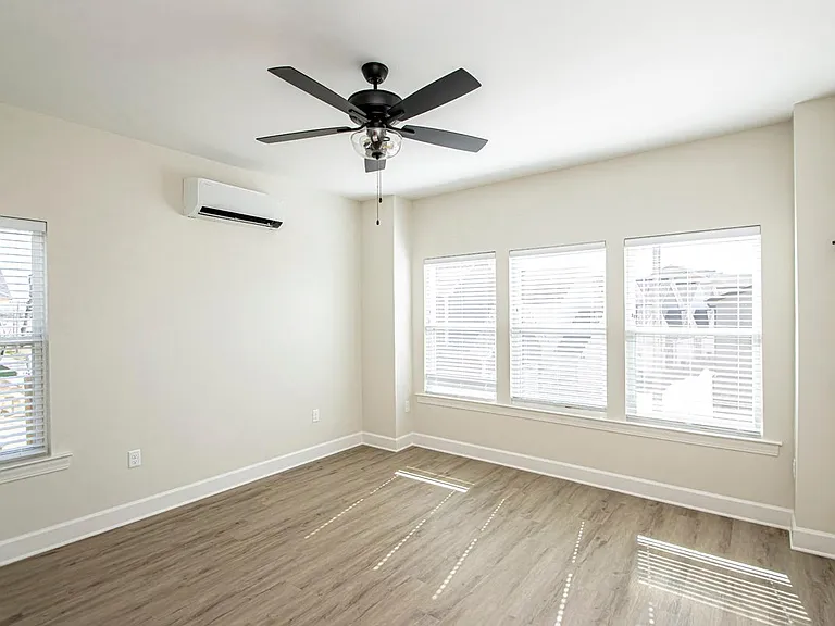 403 Parker St #A — Photo 11