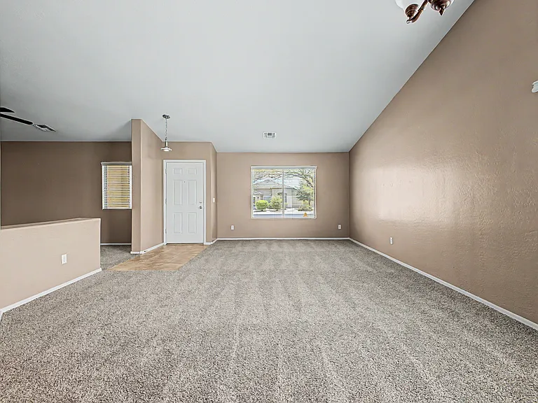 15652 W Durango St — Photo 6