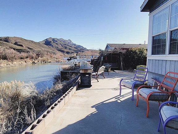 5th image of 1049 N Riverside Dr