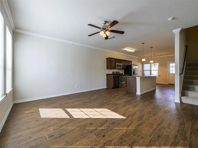 5409 Dolores Pl — Photo 3