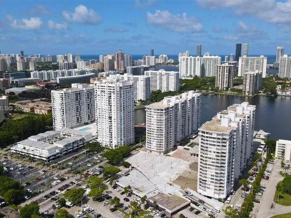 18061 Biscayne Blvd APT 303, North Miami Beach, FL 33160