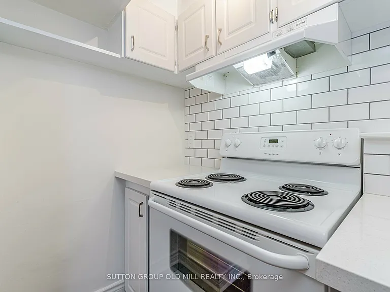 5 Applefield Dr #LOWER — Photo 17