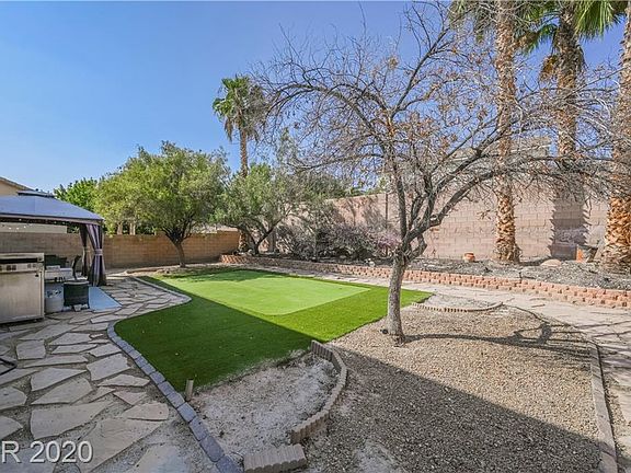 3rd image of 3914 Champagne Wood Dr