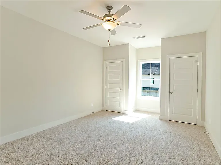 606 Cameron Ct — Photo 12