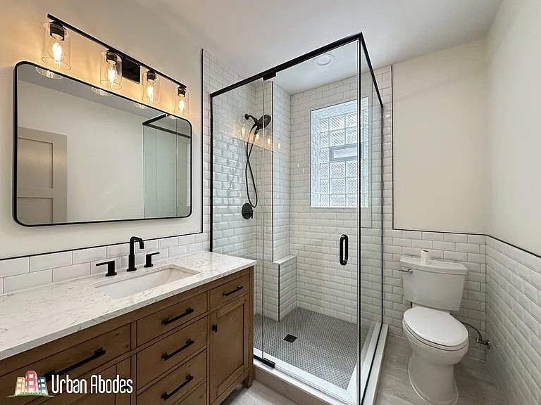 1933 N Fairfield Ave — Photo 15