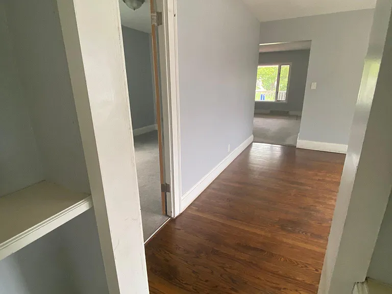 16917 Larchwood Ave — Photo 36