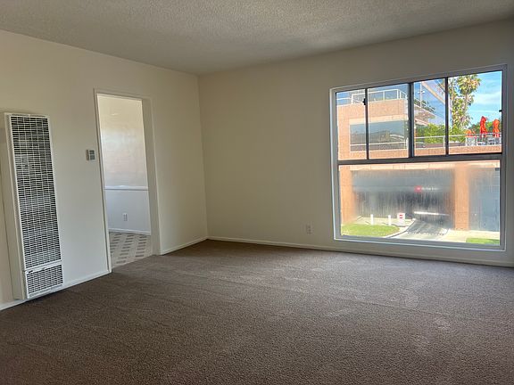 3rd image of 747 S Curson Ave APT 6