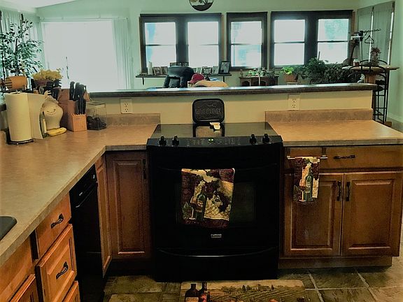 3rd image of 684 Frontier Ln