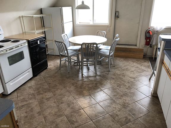 826 Tappan C Kitchen