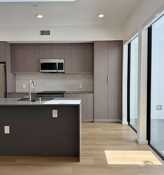 5119 Colfax Ave #203 — Photo 5