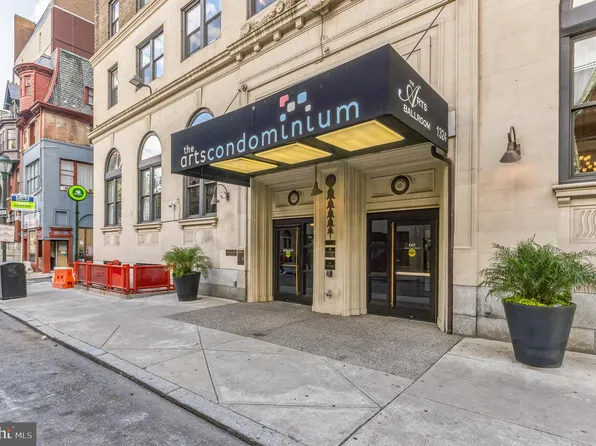 1324 Locust St APT 519, Philadelphia, PA 19107