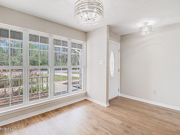 3rd image of 2105 Barracuda Dr