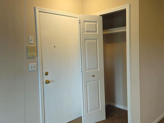 3rd image of 10161 Nancys Blvd