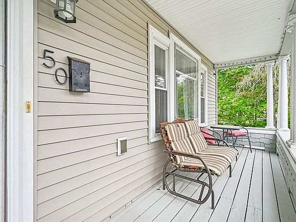 4th image of 50 East St