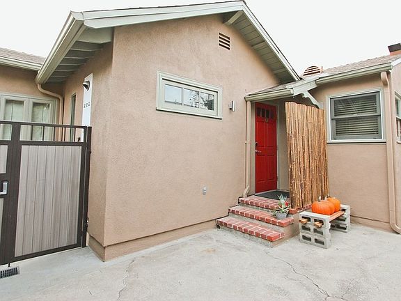 3rd image of 224 Thompson Ave