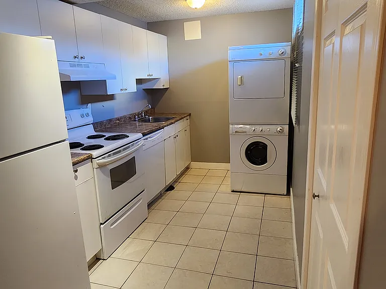 132 Pinetree Rd NE — Photo 6