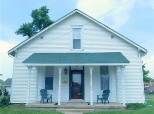 224 E South St, Shelbyville, IN 46176