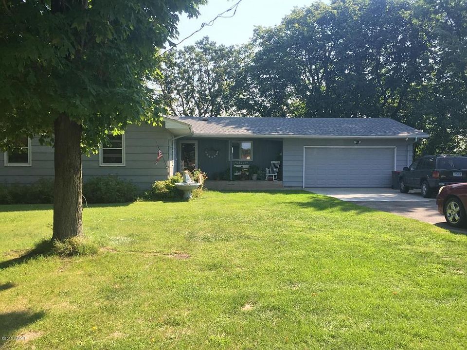 1st image of 3009 Rosewood Ln SE
