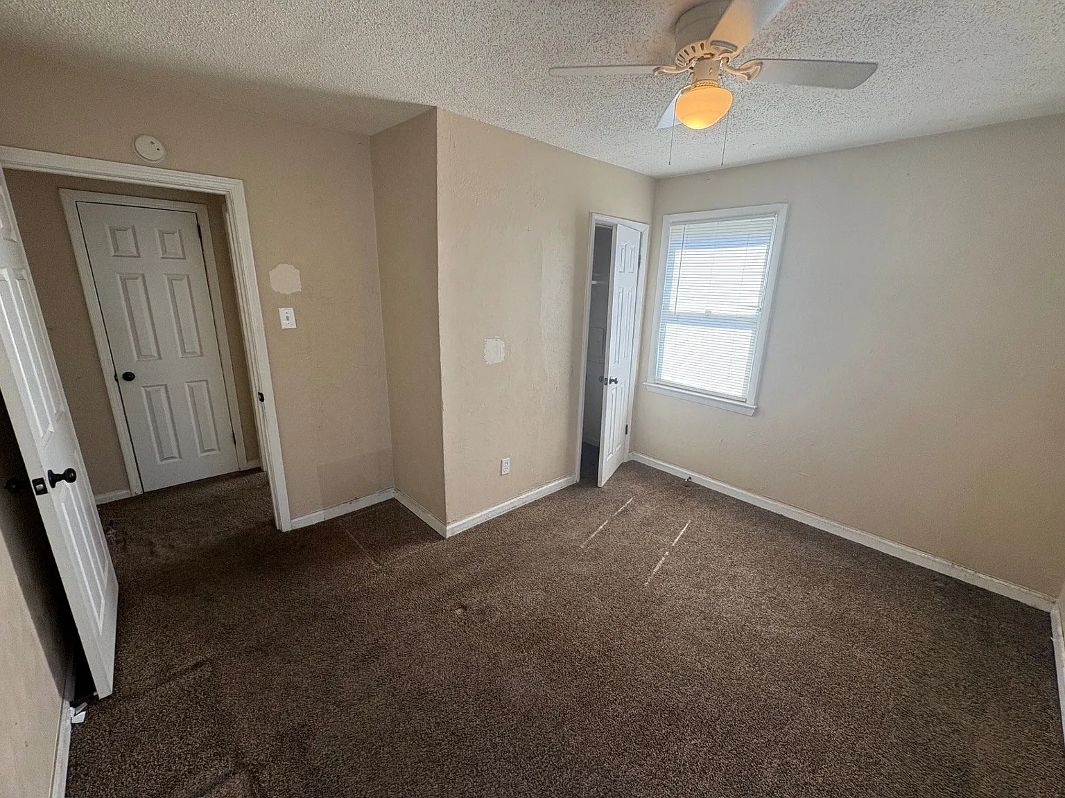 3400 Rochester Rd — Photo 2