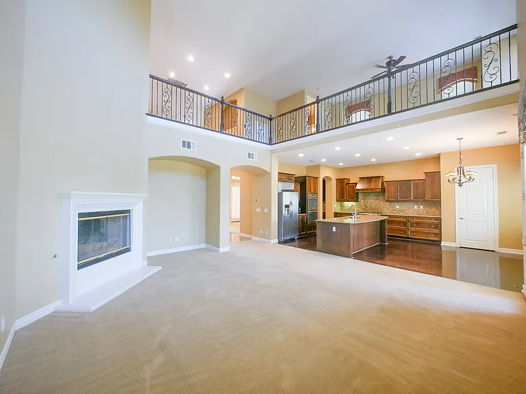 8203 Soft Winds Dr — Photo 6