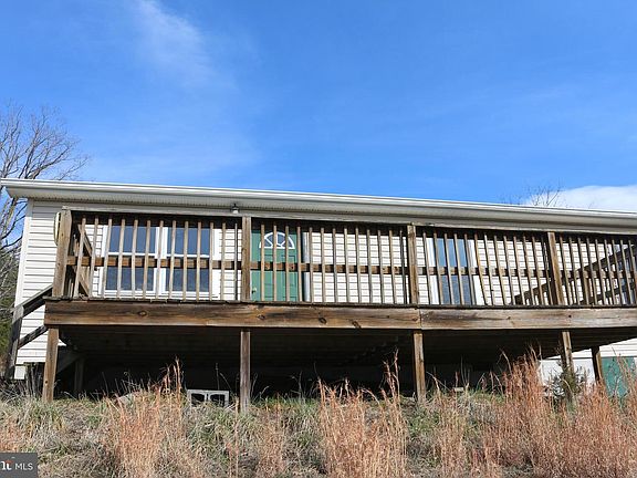 2nd image of 156 Squirrel Den Rd