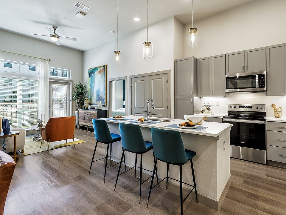 Kitchen and Living