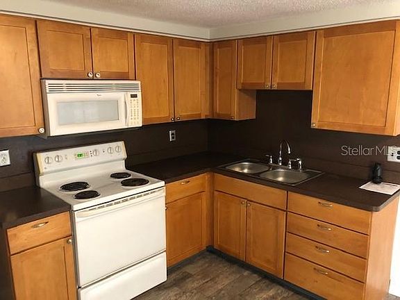 2nd image of 3449 Jackson Dr
