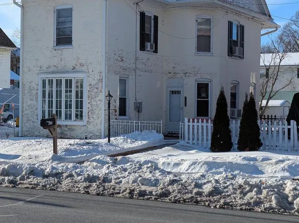 412 S Potomac St, Waynesboro, PA 17268