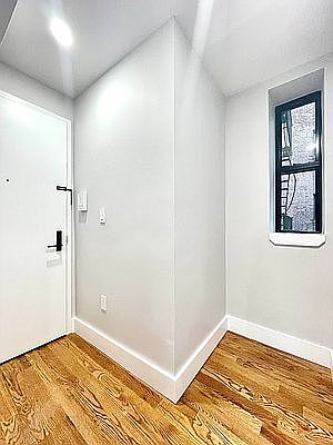 2nd image of 195 Underhill Ave #2X