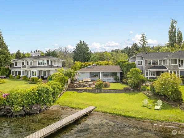 229 E Lake Sammamish Parkway SE, Sammamish, WA 98074
