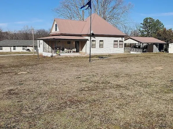 504 S Seminole Ave, Weleetka, OK 74880