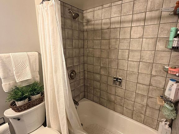 3rd image of 4255-57 N Lockwood Ave #36ee5f520