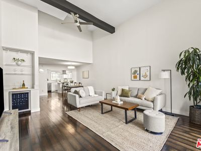 254 S Hobart Blvd APT 2, Los Angeles, CA, 90004