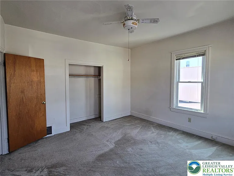 628 Linden St #2 — Photo 8