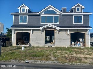 22 Mermaid Rd, Toms River, NJ 08753