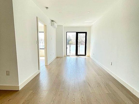 2nd image of 62-98 Woodhaven Blvd #3R