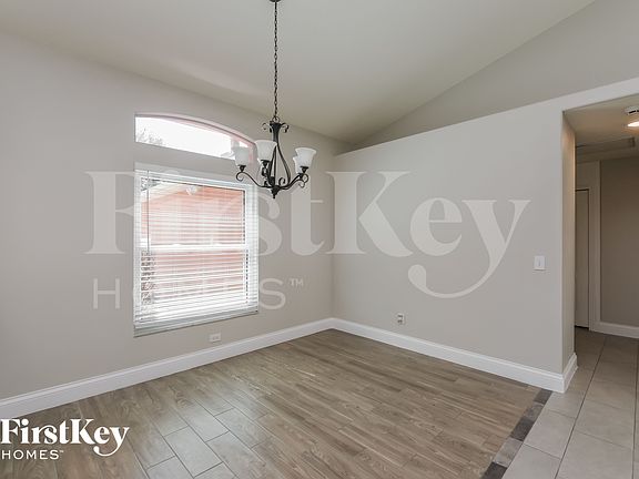 4th image of 7536 Regents Garden Way