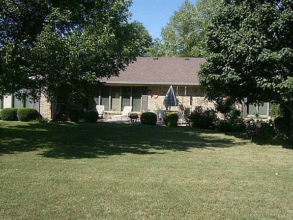 3rd image of 29 Fairway Dr