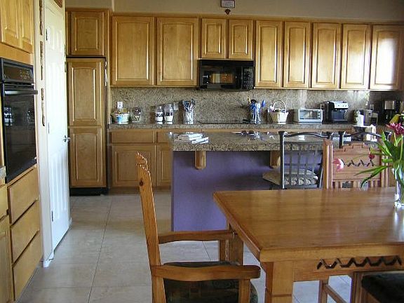 Great Kitchen!