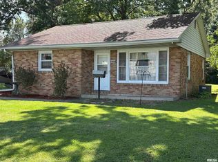 1147 Hardin Ave, Jacksonville, IL 62650