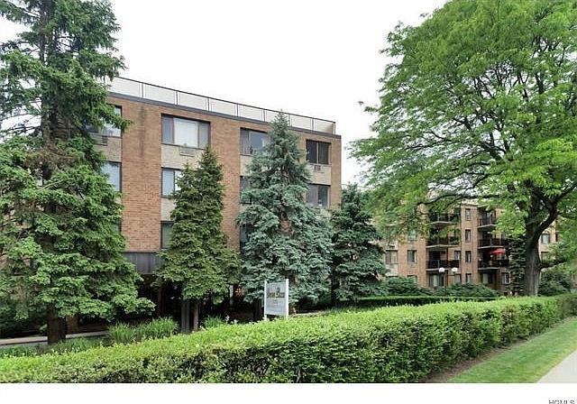 1st image of 1101 Midland Ave APT 426