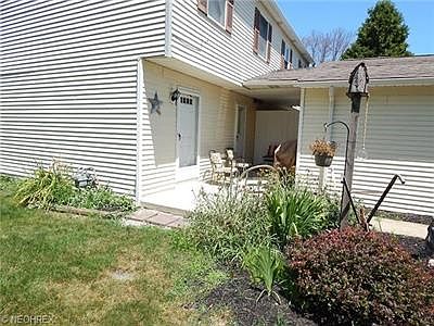 2nd image of 429 Abbeyville Rd Unit F